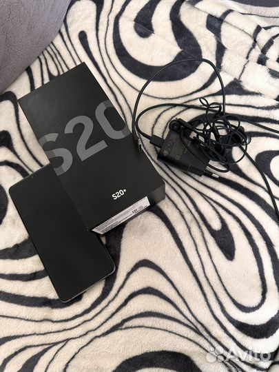 Samsung Galaxy S20+, 8/128 ГБ