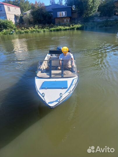 Лодка молния с мотором Ямаха 40