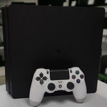 Sony PlayStation 4 Slim 1Tb 3 ревизия, геймпад