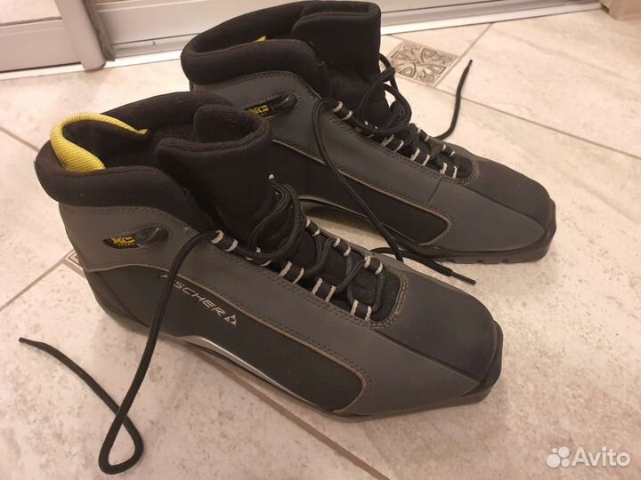 Лыжные ботинки fischer