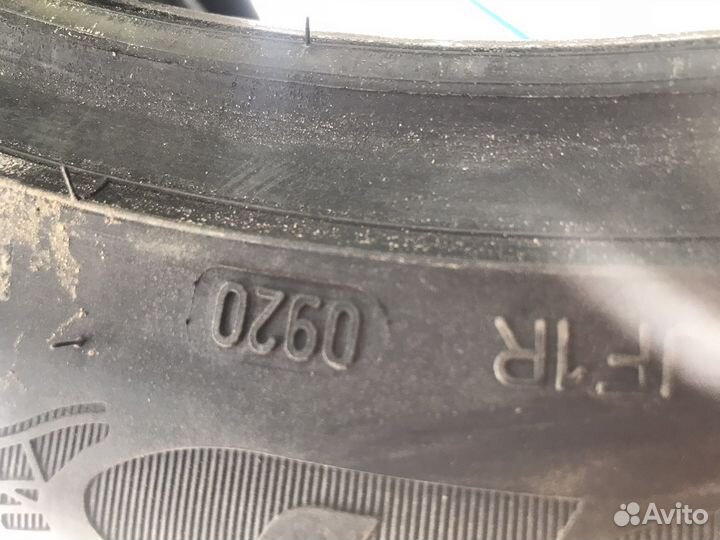 Goodyear EfficientGrip 275/40 R19