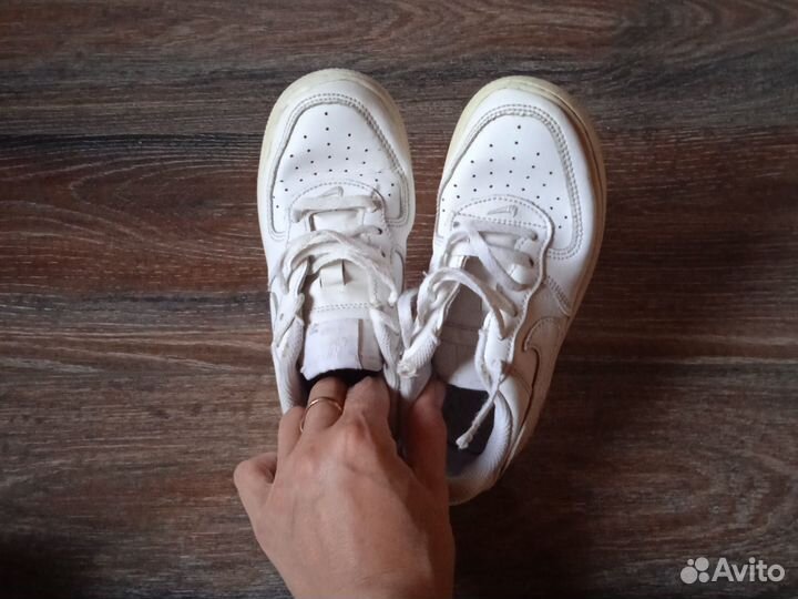 Кроссовки nike на девочку