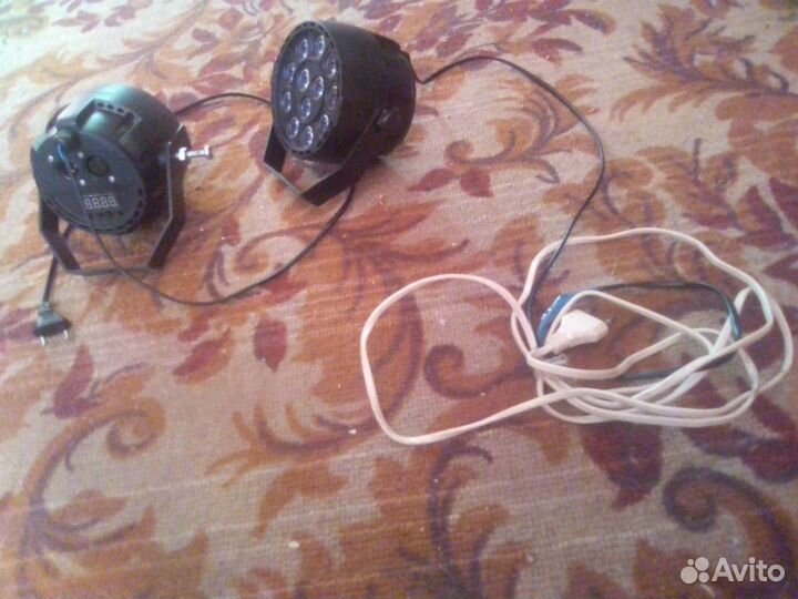 Дым машина, проектор, прожекторы RGB в аренду