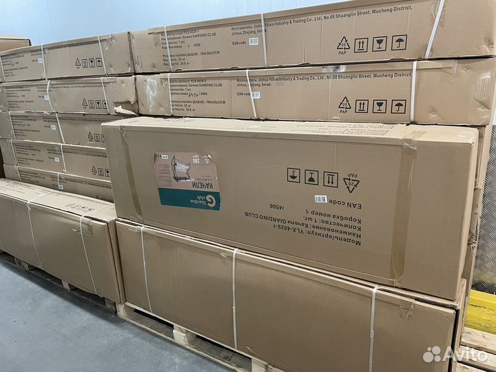 Садовые качели новые