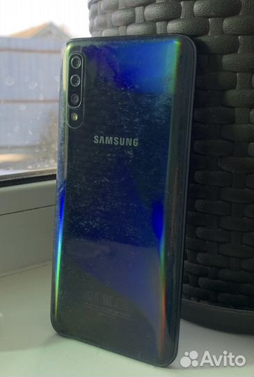 Samsung Galaxy A50, 4/64 ГБ