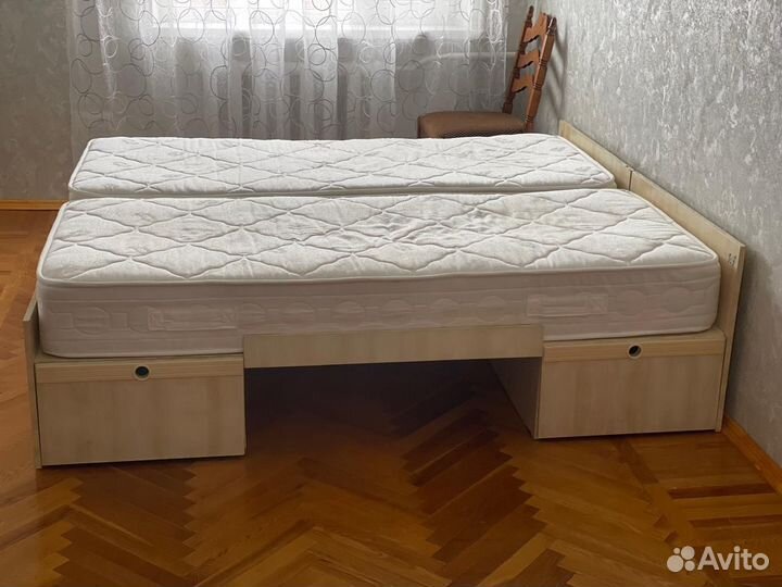 Кровать с матрасом бу