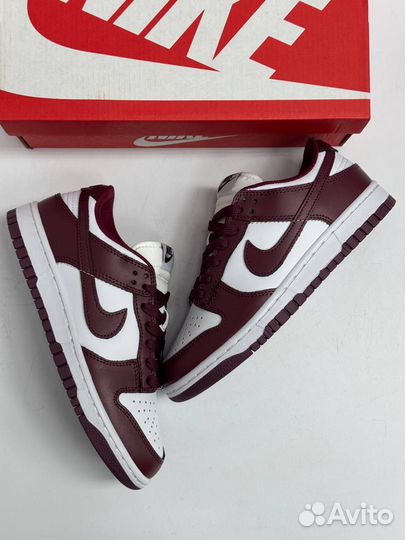Кроссовки Nike dunk бордовые 7