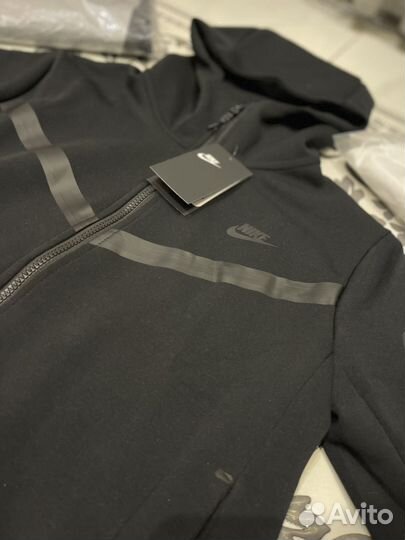 Nike tech fleece