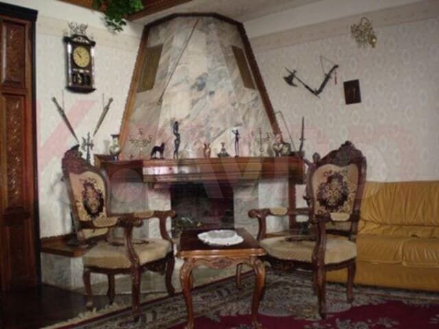 Дом 319 м² на участке 10 сот.