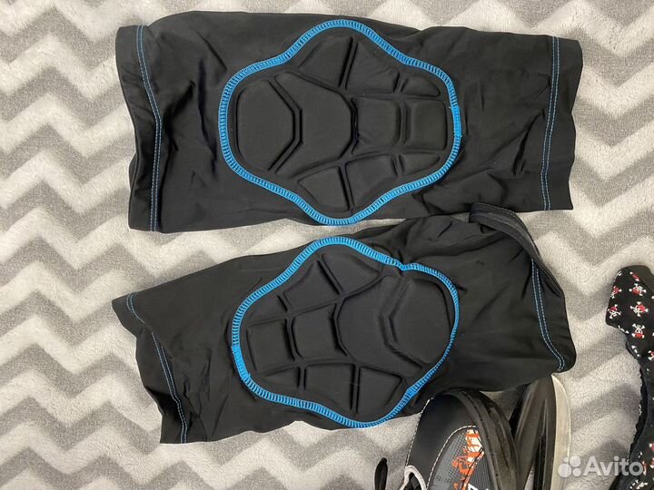 Коньки хоккейные профессиональные