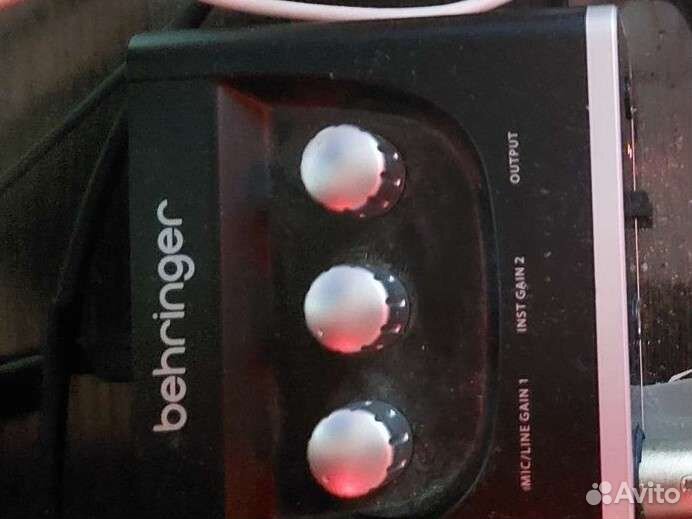 Студийный микрофон со звуковой картой