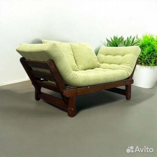 Диванчик кушетка массив