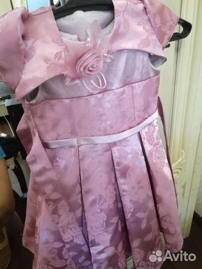 Платье на девочку