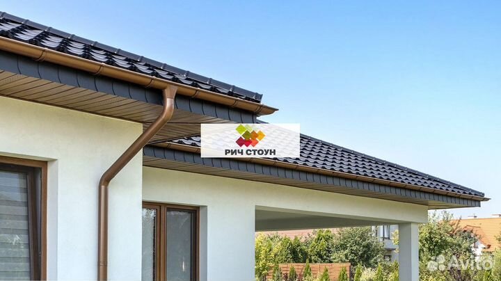 Желоб водосточной трубы