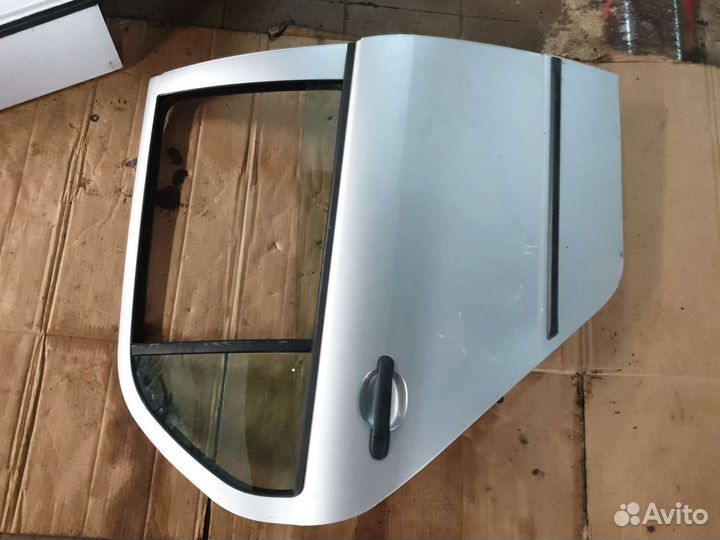 Двери skoda fabia II