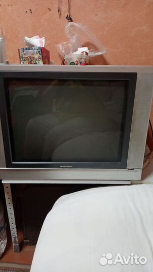 Продам телевизор Горизонт