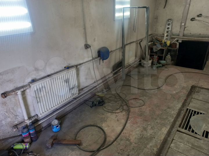 Гараж, > 30 м²