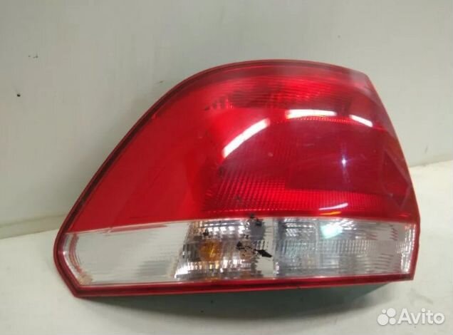 Фонарь задний левый на Volkswagen Polo фольксваген