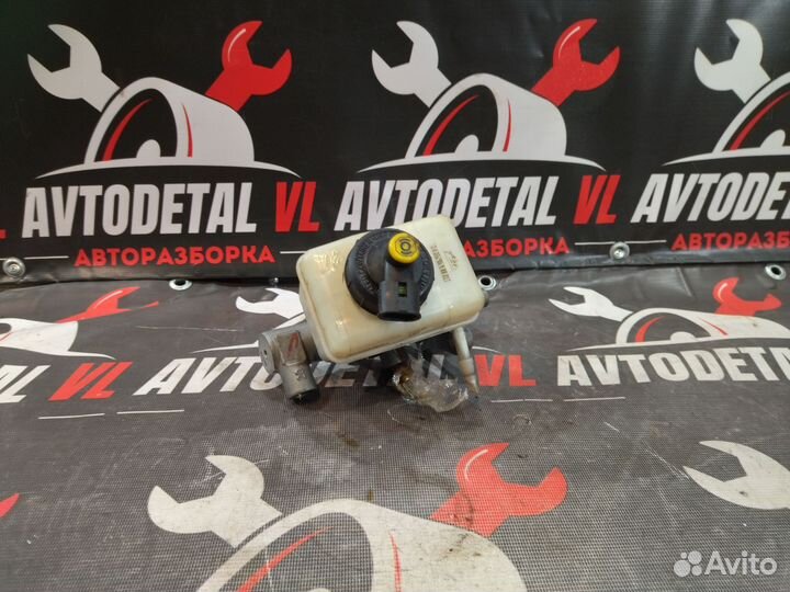 Главный тормозной цилиндр Renault Sandero 1