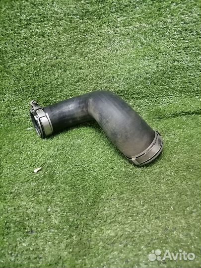 Патрубок интеркулера 8E0145790G Audi A4 B7 8ED 8K2