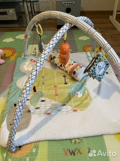 Развивающий коврик