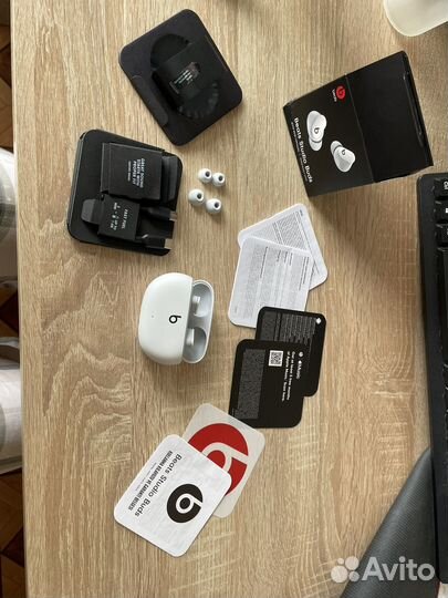 Беспроводные наушники Beats Studio Buds