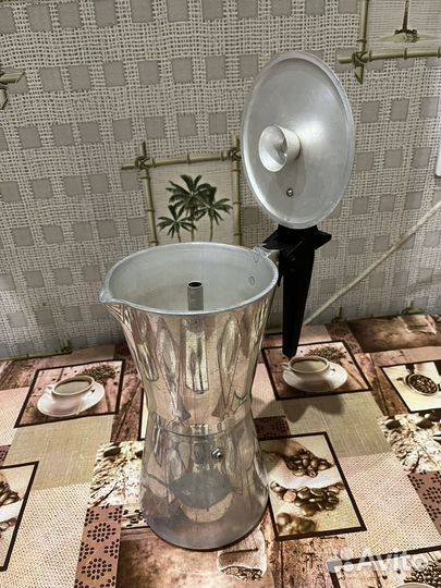 Гейзерная кофеварка