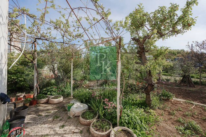 Дом 80 м² на участке 4 сот.