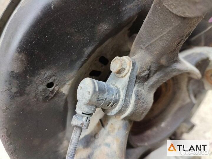 Ступица передняя правая toyota sienta