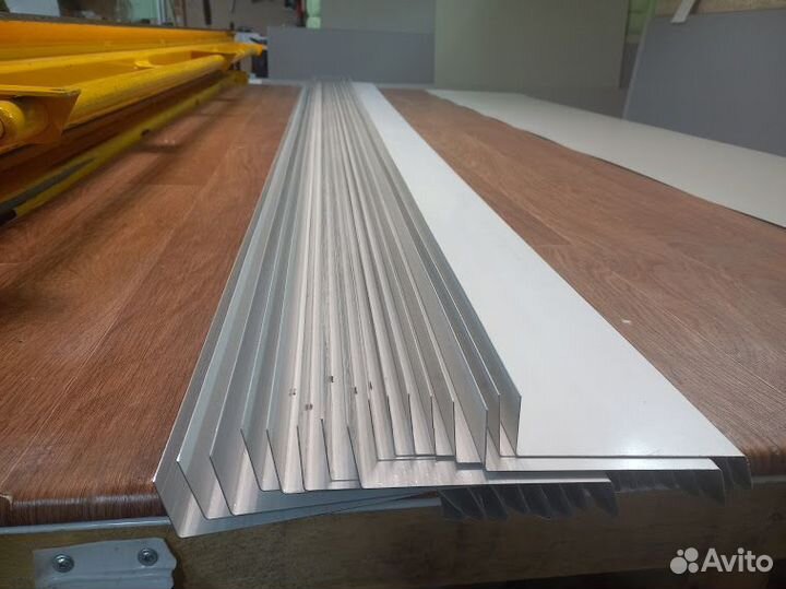 Отливы 120*2500 мм RAL 9003