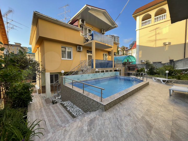 Комната 25 м², 1/3 эт.