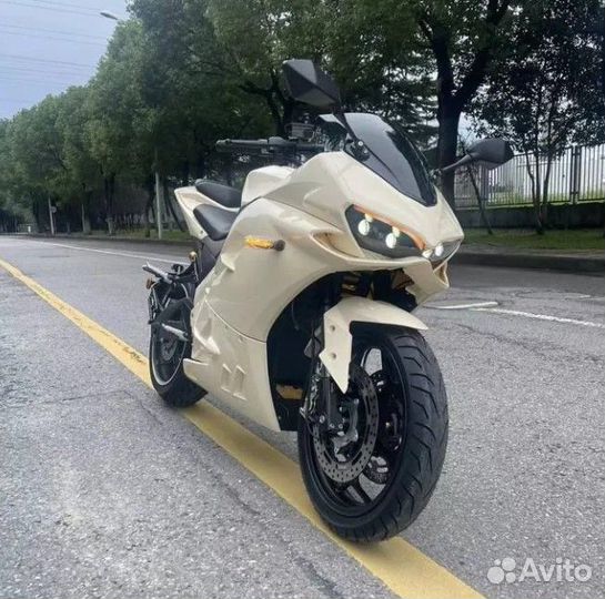 Электромотоцикл Ducati Модель 1199 Panigale Италия