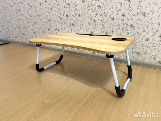 Столик для ноутбука