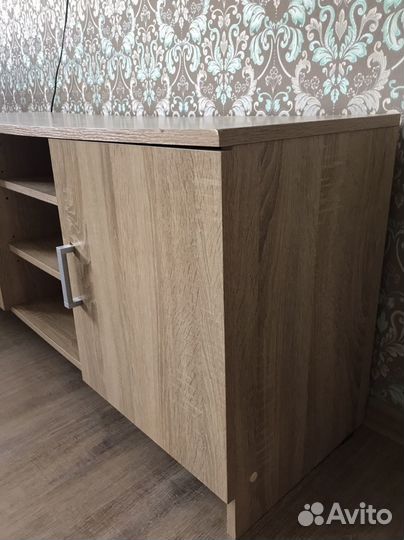 Тумба под телевизор