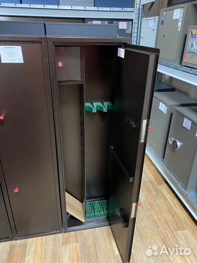 Оружейные шкафы и сейфы