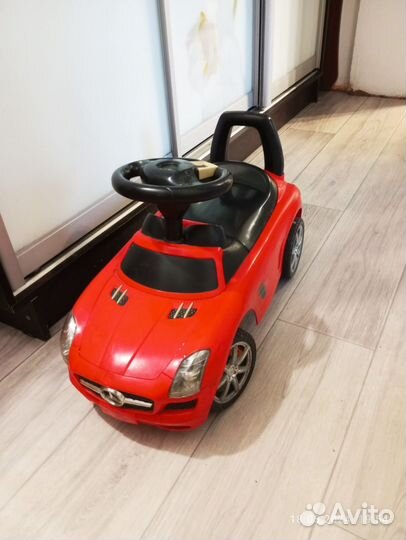 Машинка каталка толокар