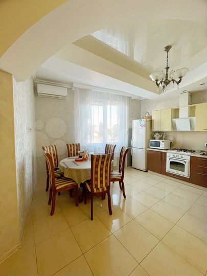 2-к. квартира, 74 м², 4/5 эт.