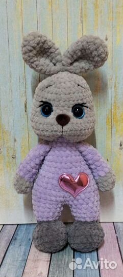 Зайчик вязаный плюшевый