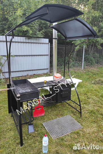 Мангал с крышей
