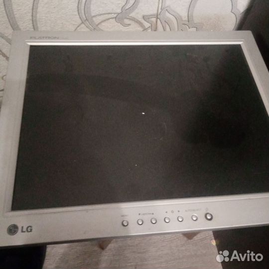 Монитор Samsung