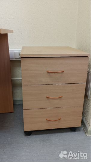 Тумба выкатная