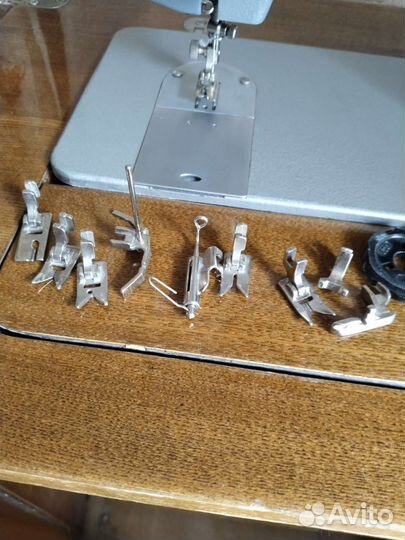 Швейная машина Чайка 2