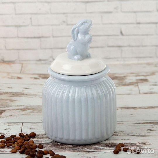 Банка для сыпучих продуктов с зайкой, керамика