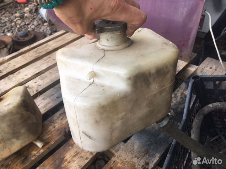 Расширительный бачек иж 2126