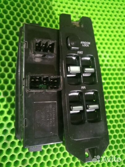 Блок управления стеклоподъемниками Дэу Нексиа