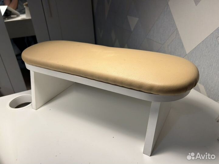 Подставка для рук маникюрная