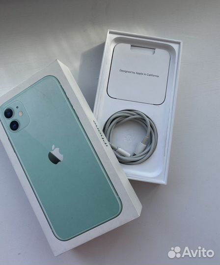 Телефон iPhone 11