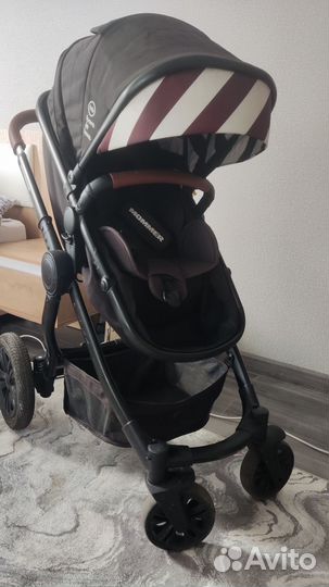 Коляска трансформер Happy Baby mommer