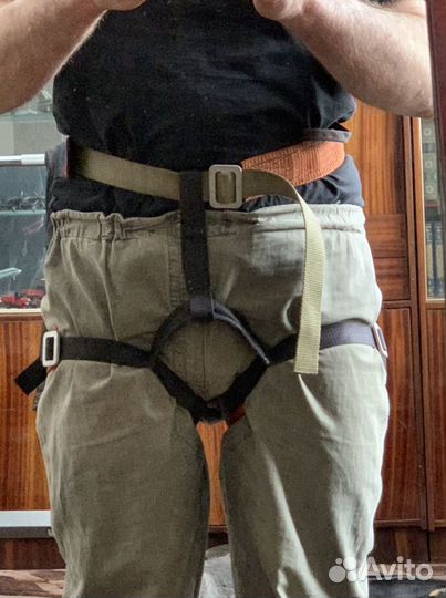 Подвесная система для переправ и скалолазания