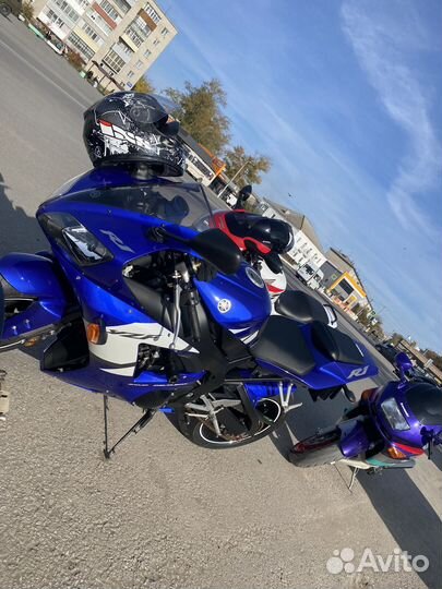 Yamaha YZF-R1